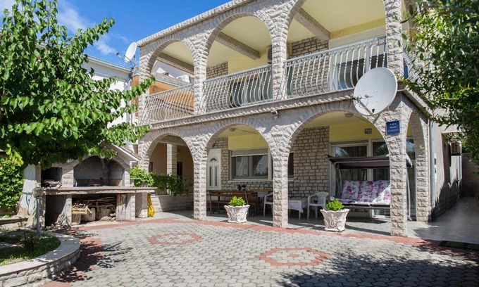 Kastel Stari Apartamento | Villa Curic