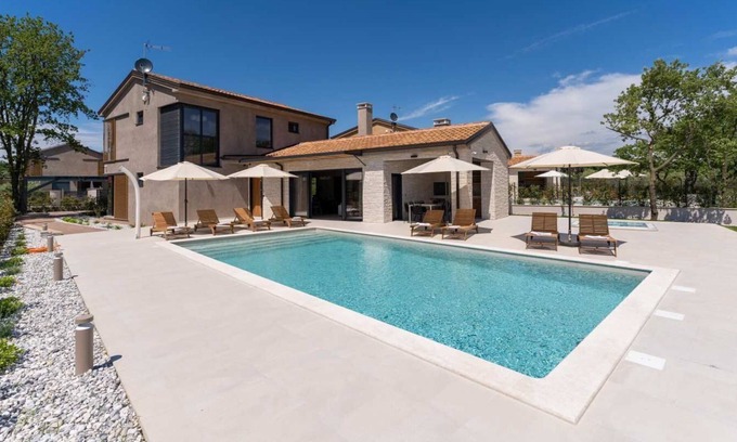 Kadumi Casa | Villa Curitico with pool, sauna, whirlpool