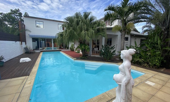 Le Centre Casa | Villa Détente Cosy Lodge Sous les Tropiques un Havre de Paix Élégant et Raffiné