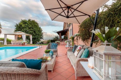 Valgiano Villa | Villa Dana, 4 bedrooms 4 bathrooms Retreat Villa with Private Swimming Pool and SPA