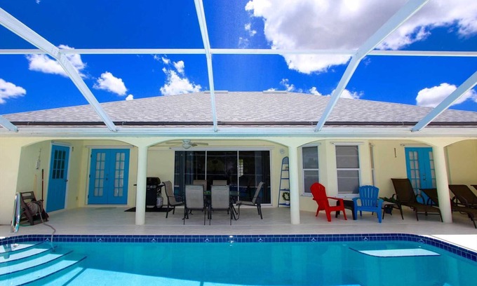 Eisenhower Casa | Villa Danby - Pretty Pool Home en zona serena
