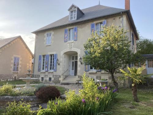 Sanssat Apartamento | Villa de charme avec jardin clos, proche de Vichy, idéale pour séjours en famille - FR-1-489-533