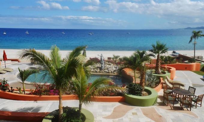 Los Barriles Condominio | Villa De Cortez Condo! Beachfront, Sunrises, Fishing and Pickleball await!