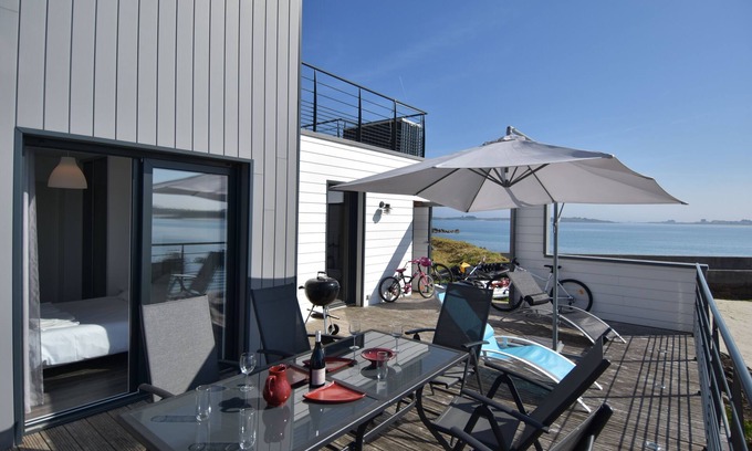 Sibiril Casa | Villa de la Digue, 6 personas, frente al mar, SPA
