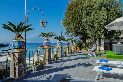 Vico Equense Villa | Villa De Luca - Luxury villa with terrace and Jacuzzi by the sea