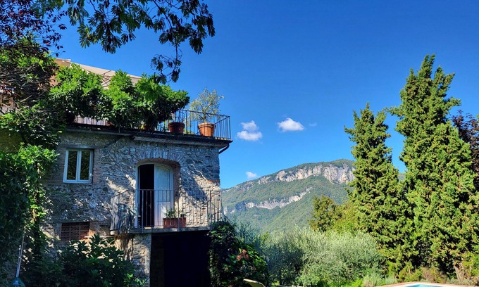 Borgo a Mozzano Villa | Villa degli Archi, piscina privada, vistas a la montaña, WIFI, 3 terrazas