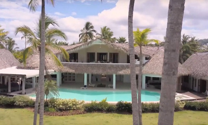 Las Terrenas Villa | Villa de lujo en la playa con 13 habitaciones, 16 baños, piscina, jacuzzi, ..