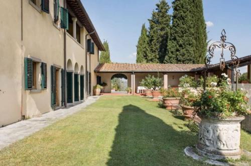 Lastra a Signa Villa | Villa Del Prelato