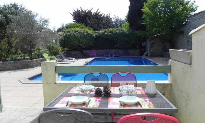La Flotte Casa | VILLA DEL RE 3 face à la piscine