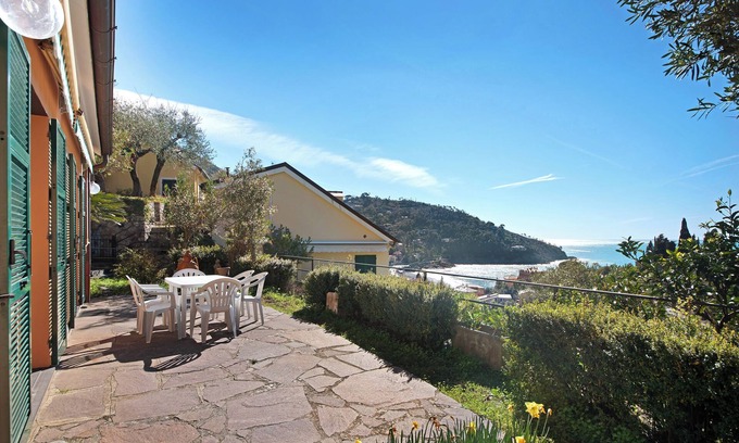 Bonassola Villa | "Villa Del Sole" con vistas al mar, jardín y terraza