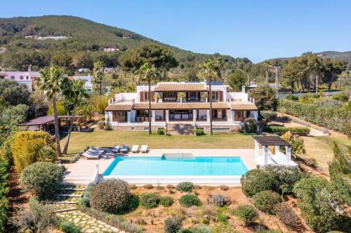 Santa Eulalia del Río Villa | Villa Des Riu