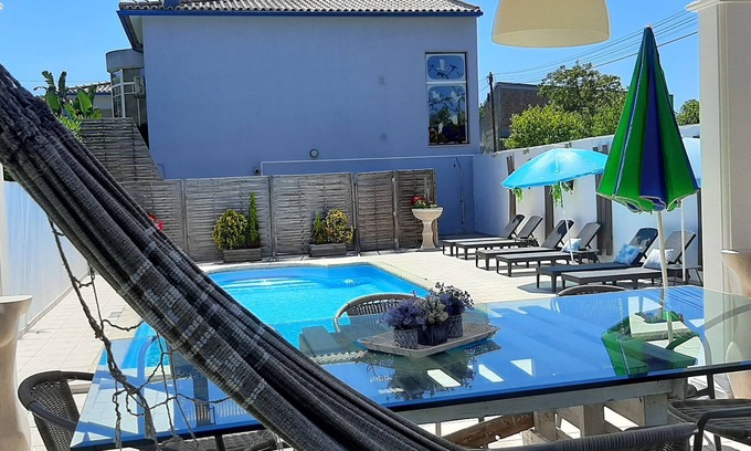 Pombal Villa | Villa de diseñocasa principal en comunidad cerrada, acceso prioritario a piscina