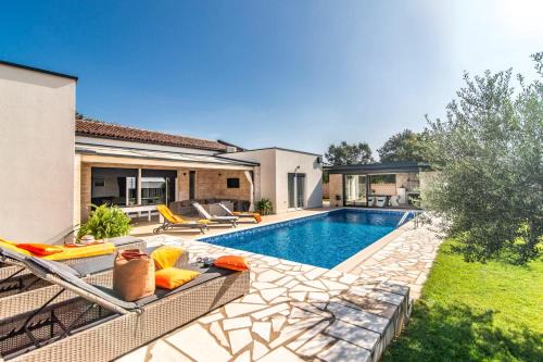 Jursici Villa | Villa Desiree by Villa Plus