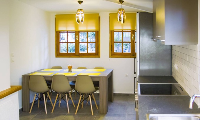 Rafina-Pikermi Casa | Villa Donna - Única casa de 3 niveles con jardín