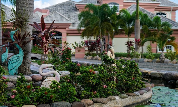 Mammee Bay Villa | VILLA DORA MAE ES UNA ACLAMACIÓN DE ELEGANCIA Y SOFISTICACIÓN!