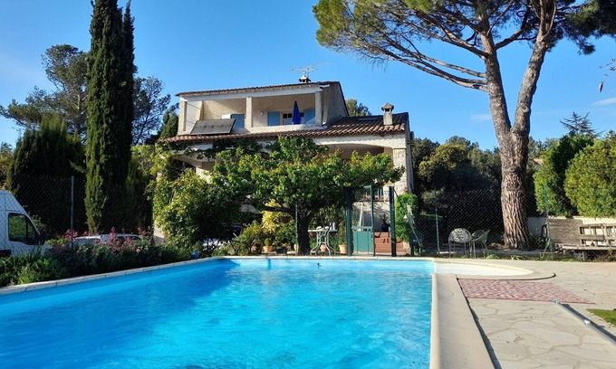 Quartier des Espesses Apartamento | VILLA-DOU in Nîmes So much more than just a vacation for 2 or 3...