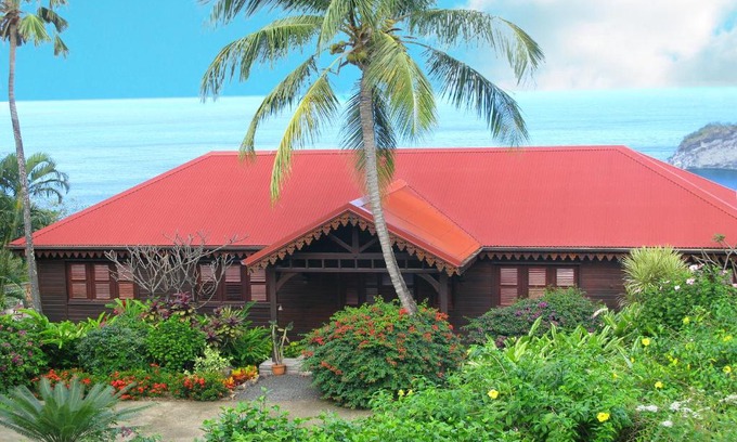 Deshaies Villa | VILLA DU JARDIN BOTANIQUE, EX. PROPRIETE COLUCHE
