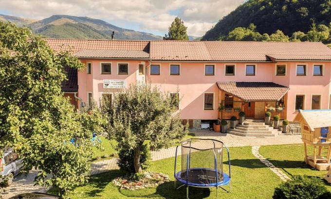 Myto pod Dumbierom Casa | Villa Ďumbierka - B&B, wellness, brewery, ebikes