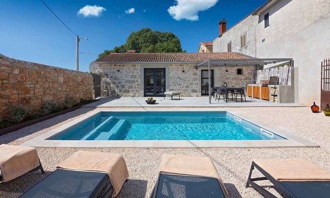 Vrznaveri Villa | Villa Dvori con piscina