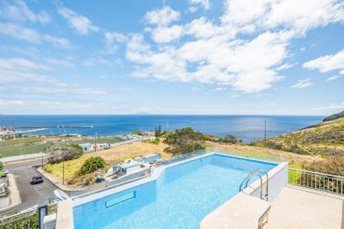 Machico Villa | Villa Eastern Edge by Homie