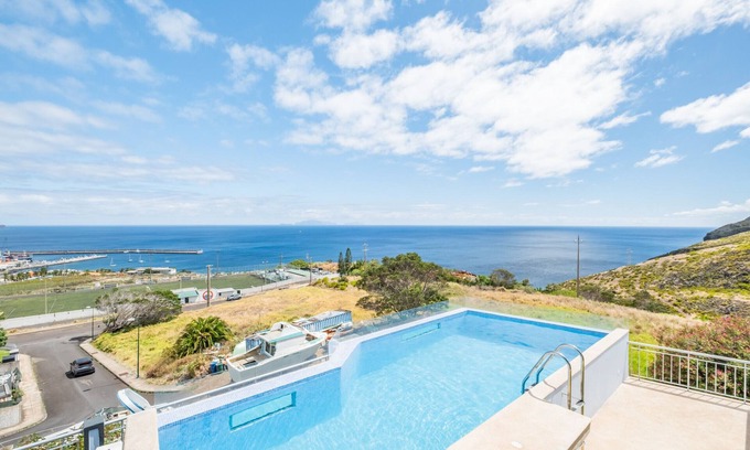 Machico Villa | Villa Eastern Edge by Homie