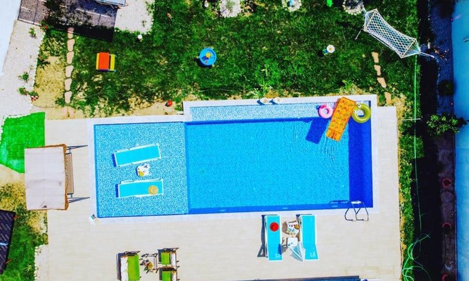 Uzumlu Apartamento | Villa ece didem Havuzlu jakuzili huzurlu rahat bir villa