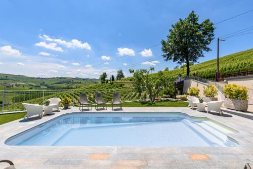 Barbaresco Casa | Villa Edy Barbaresco con piscina per gruppi e famiglie