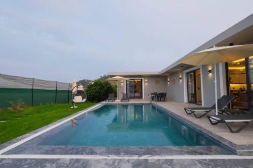 Yaniklar Villa | Villa Eisa / Fethiye Yanıklar