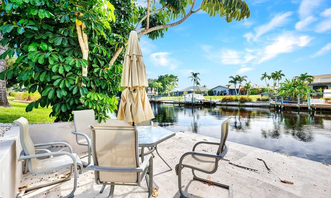 Caloosahatchee Casa | Villa Emerald Coast- Private Villa