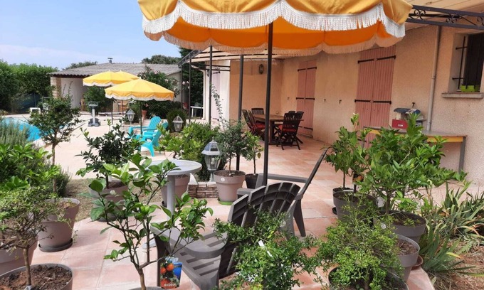 Colonzelle Casa | Villa en Drôme Provençale Idéale Pour les Bons Moments en Famille et Entre Amis!