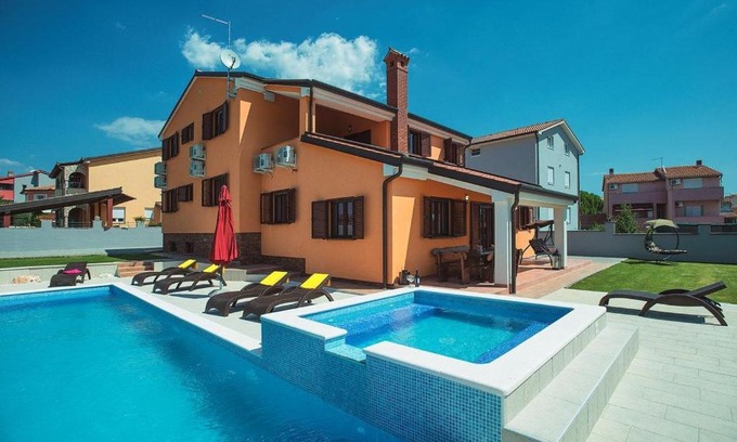 Valdebek Casa | Villa Erica