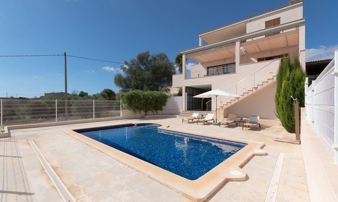 Maria de la Salut Villa | Villa Es Sequer · Family town house with pool