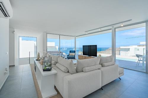 Callao Salvaje Villa | Villa Estandar 1 - Casangular by Upper