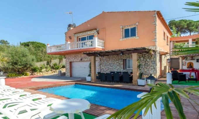 Vidreres Villa | VILLA ESTRELLA PISCINA PRIVADA Y CONFORT A 5Kms. DE LLORET DE MAR