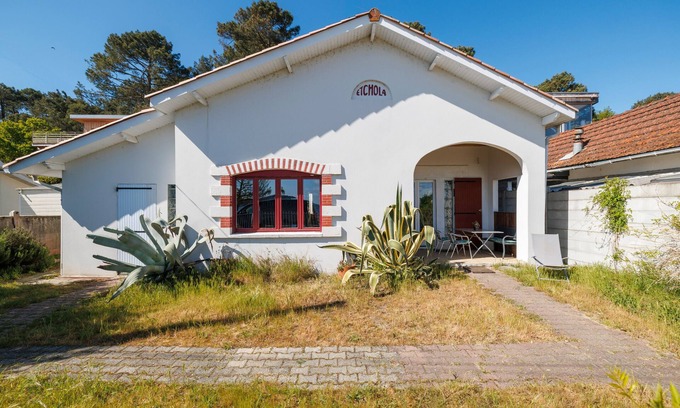 Lacanau Casa | Villa Etchola – Lacanau | Vista al Lago, Cerca del Océano, Surf, Golf y Naturaleza - Clasificada 3 estrellas