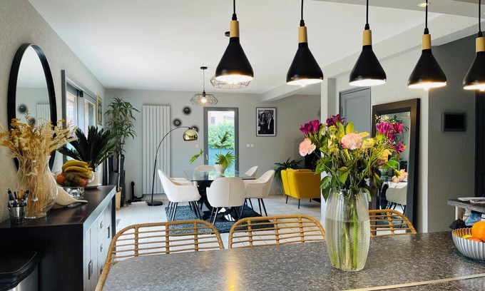 Neuvecelle Casa | Villa.Evian les Bains between lake and mountains