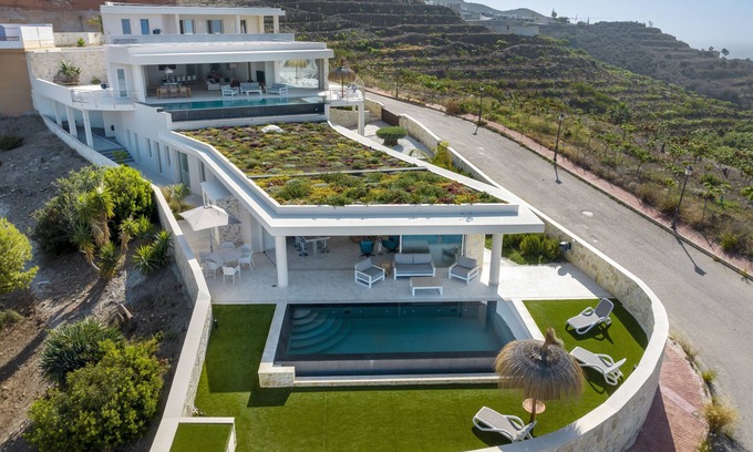 Torrox Costa Villa | Villa 'Exclusive One' con piscina privada, Wi-Fi y aire acondicionado