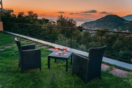 Piano di Sorrento Apartamento | Villa Fanella, independent house between Sorrento & Amalfi