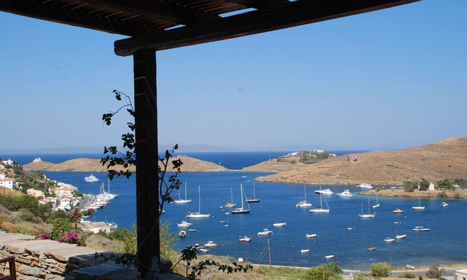 Vourkari Villa | Villa Faros - impresionante villa con increíbles vistas de Vourkari y el Egeo