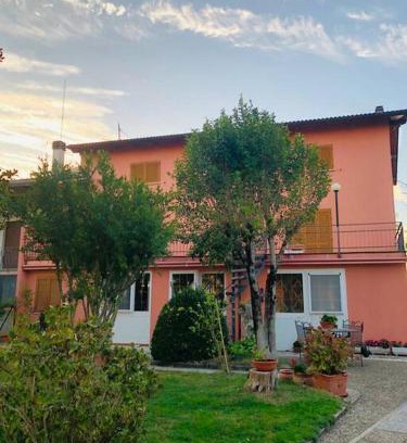 Costacciaro Apartamento | Villa Fiorella