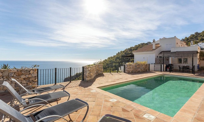 Almuñécar Villa | Villa 'Five Star with Heavenly Views' con vistas al mar, Wi-Fi y aire acondicionado