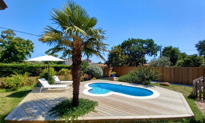 Vieux-Boucau-les-Bains Casa | VILLA FLEUR Quiet house with swimming pool and wooded garden 900m from the beach
