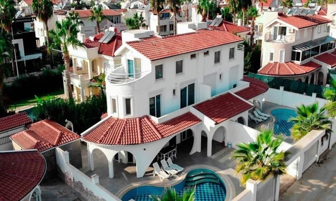 Konyaalti Villa | Villa for lease featuring a private pool in Serik Kadriye - Awz291
