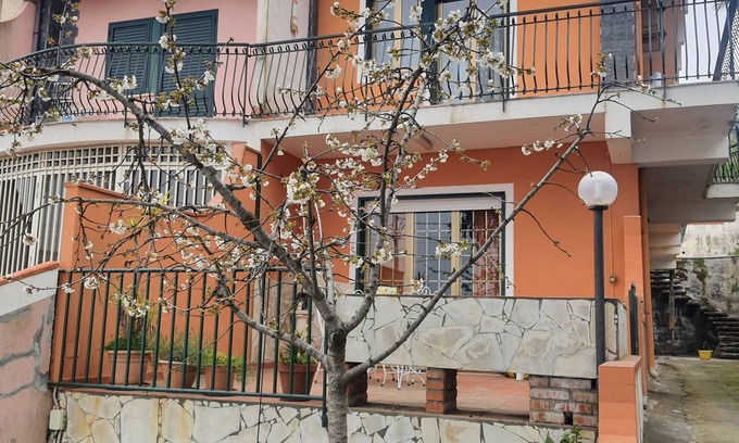 Mascali Villa | Villa Franca