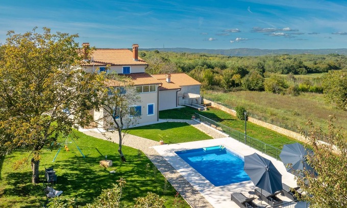 Nedescina Villa | Villa Francesca with 4 bedrooms, private pool and big garden