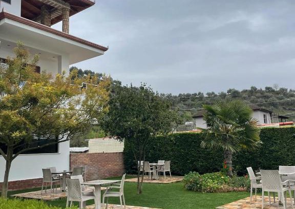 Otllak Casa | Villa Frank
