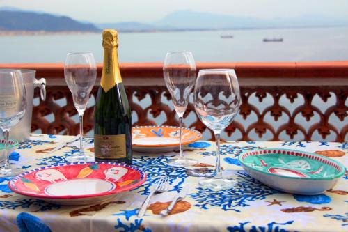 Cetara Apartamento | VILLA FUENTI BAY -Amalfi Coast-