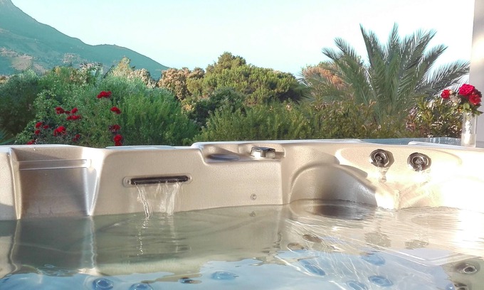 Valpaja Villa | VILLA con SPA privado y piscina privada cerca de Ajaccio, Porticcio y playas