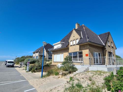 Oostduinkerke-Bad Casa | Villa Géry R-303
