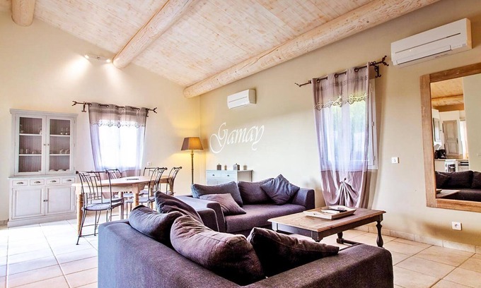 Saint-Maurice-dʼArdeche Villa | Villa-Lujoso-Baño con bañera-Vista a la Piscina